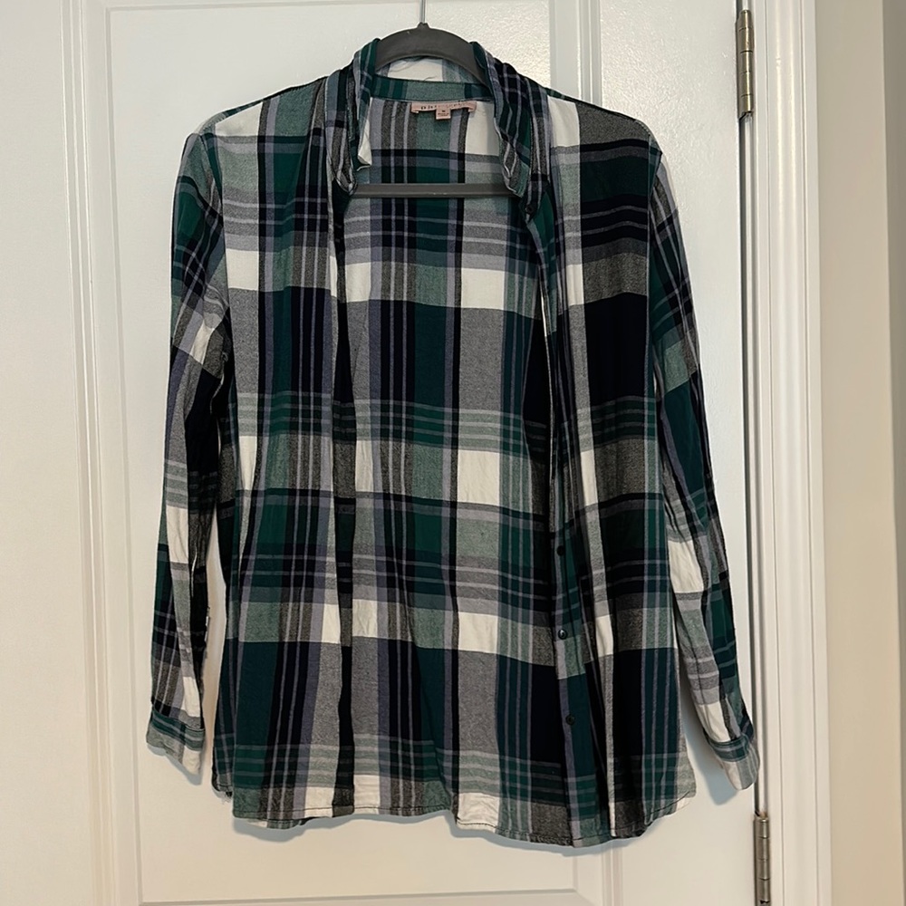 Women’s shirt